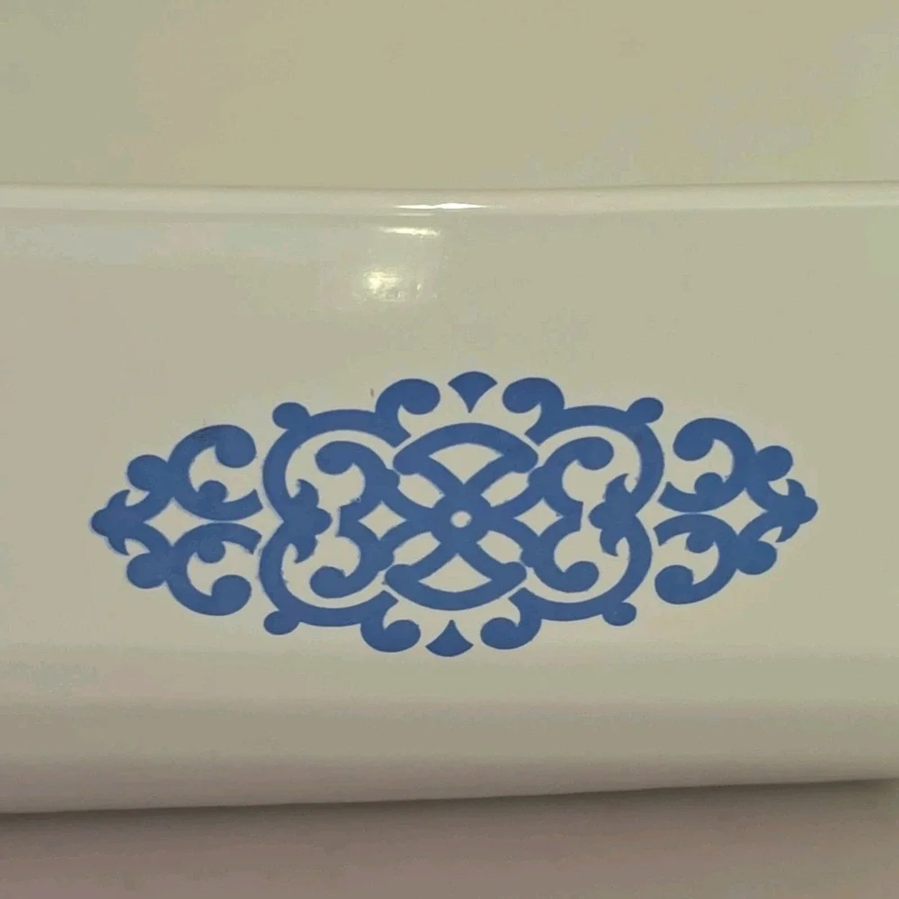 VINTAGE Corning Ware Shell Oil Promo Blue Medallion P-315-B 9